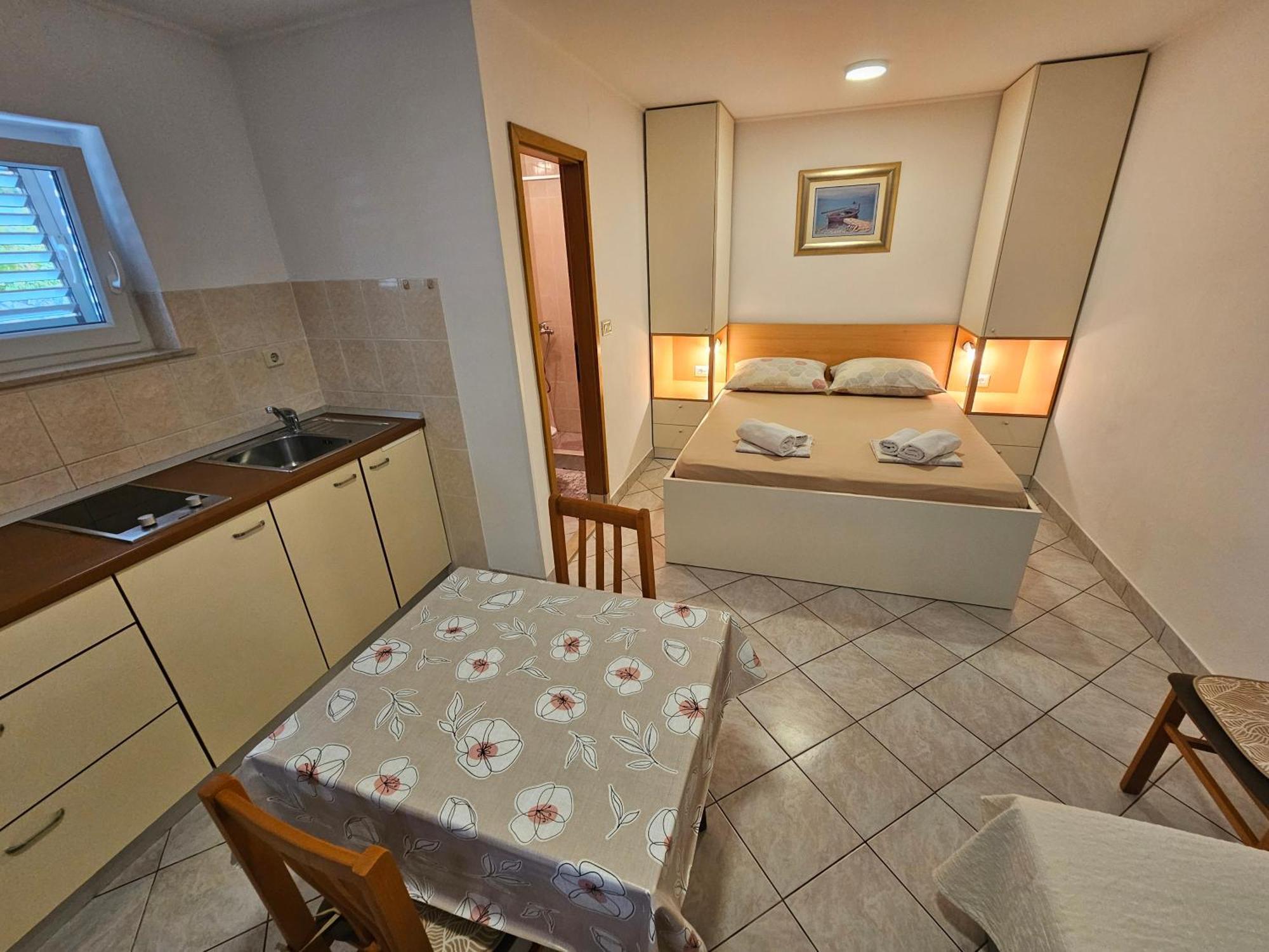 Apartment Nikica Trogir Oda fotoğraf